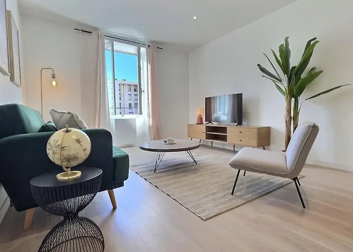 Le Victor Hugo, L'appartement Valentinois Apartman